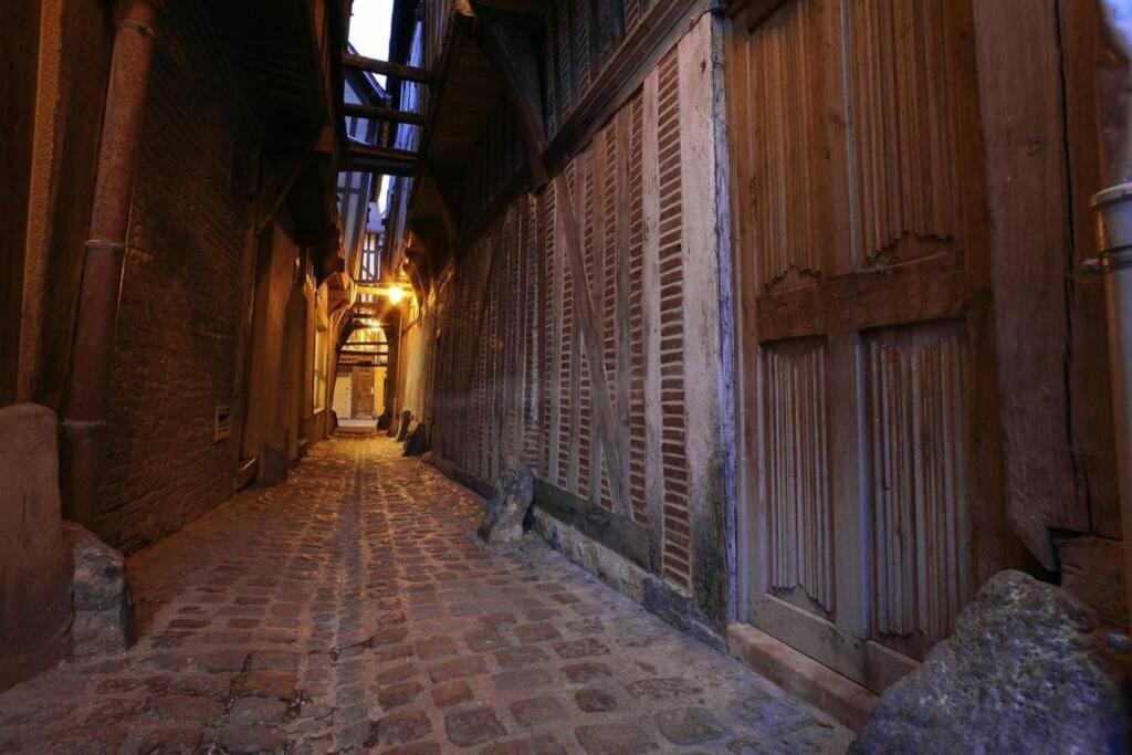Colibri Studio Coeur De Ville Mon Groom ทรัวส์ ภายนอก รูปภาพ